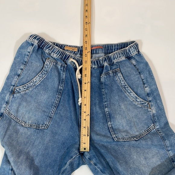 Pilcro Ultra High Rise Relaxed Pull On Jeans Size L Soft Elastic Waist EUC - Picture 8 of 16